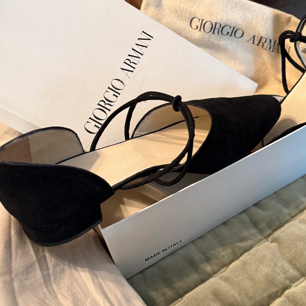 Giorgio Armani Women's Black Heels - Picture 4 of 5